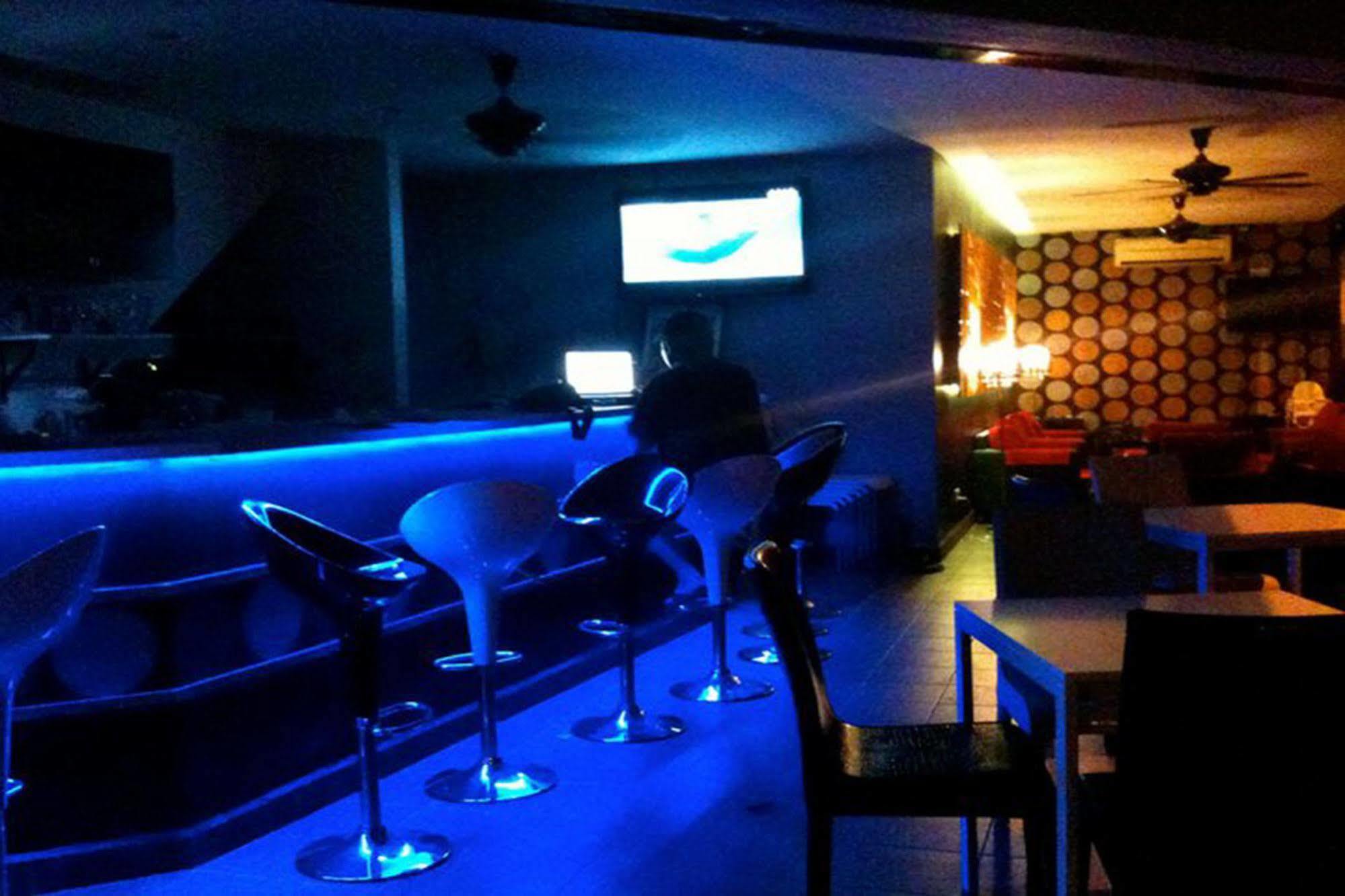 One Motel And Cafe Куах Екстер'єр фото